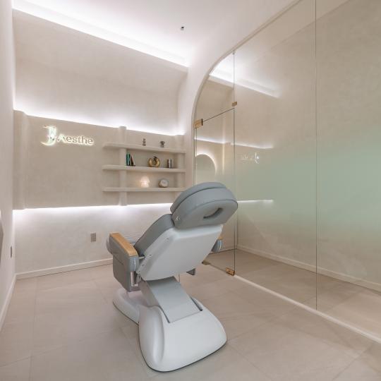 J AESTHE CLINIC - THI C&Ocirc;NG